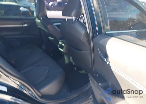 2018 Toyota Camry Se z USA, uszkodzony, nr VIN 4T1B11HK8JU545497